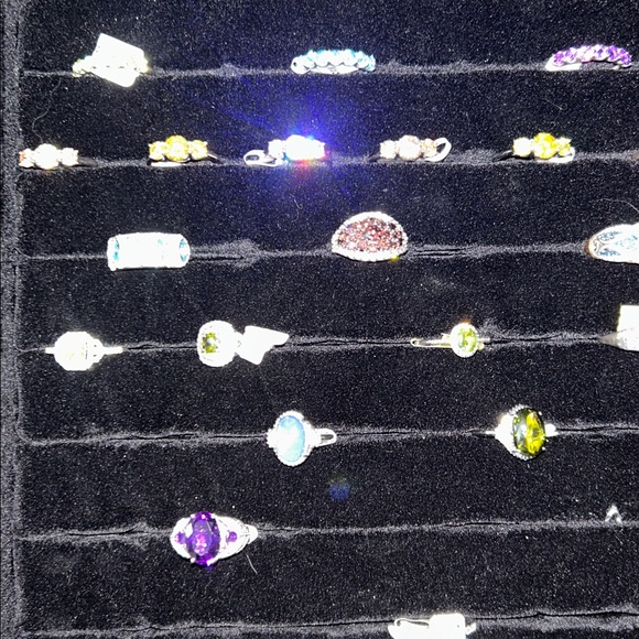 31 Total Multi-Color Rings - Picture 4 of 7